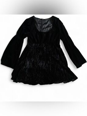 NWOT Dolls Kill Widow cross dress